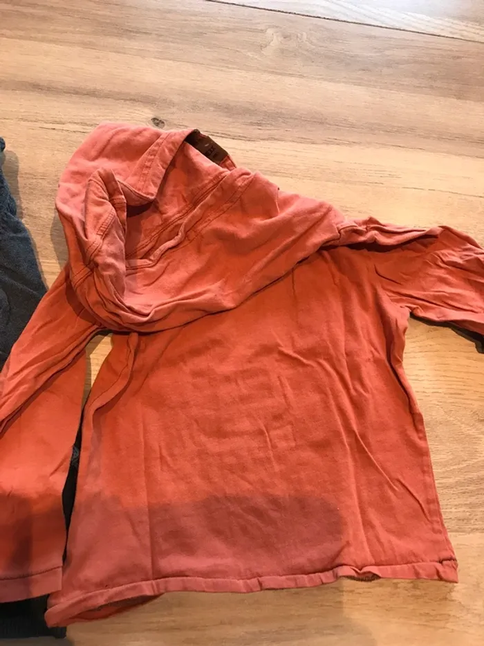 Gilet et t-shirt Mexx taille 4 ans - photo numéro 9