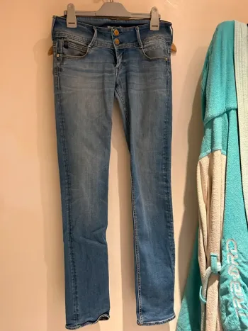 Jean Temps des Cerises – Taille 31 – Bleu délavé