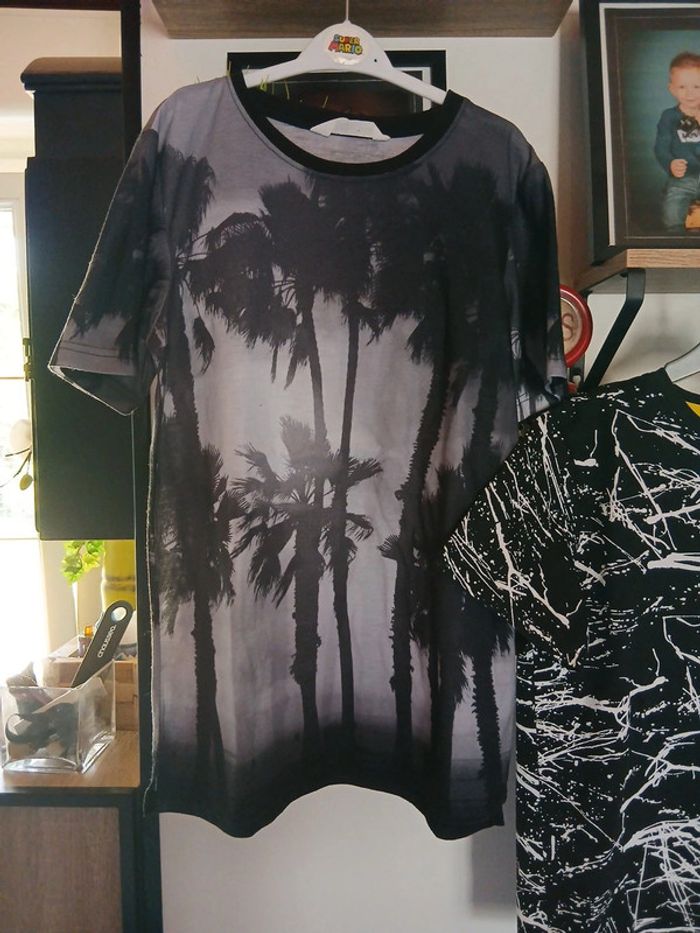 Lot de 2 T-shirt h et m 10 -12 ans - photo numéro 2
