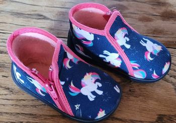 Chaussons neufs