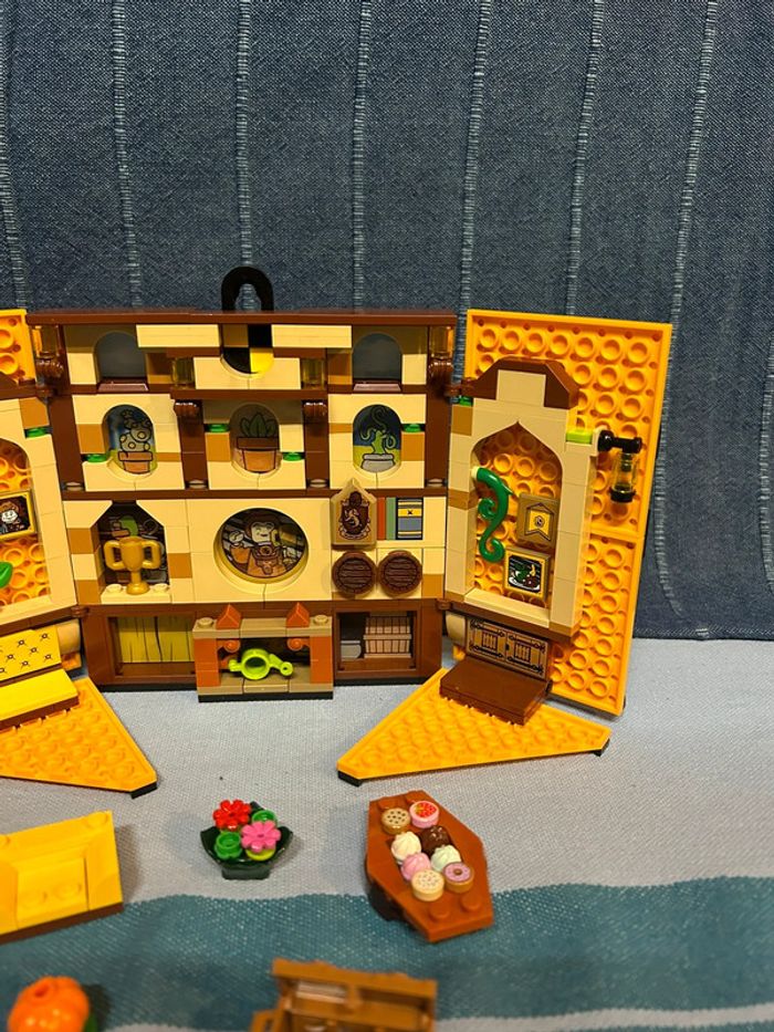 Lego Harry Potter Bannière Poufsouffle / Hufflepuff Set 76512 - photo numéro 3