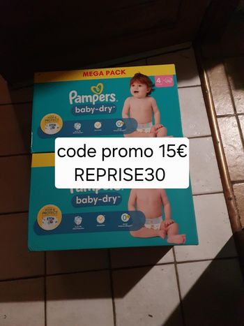 192 couches Pampers baby-dry taille 4
