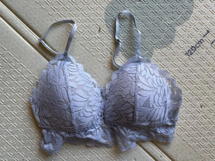 Brassière bleu clair Primark comme neuve 38-40