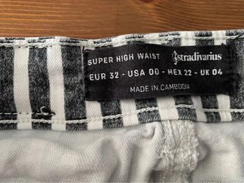 Pantalon stradivarius T32