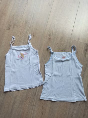 2 chemises de corps 4 ans
