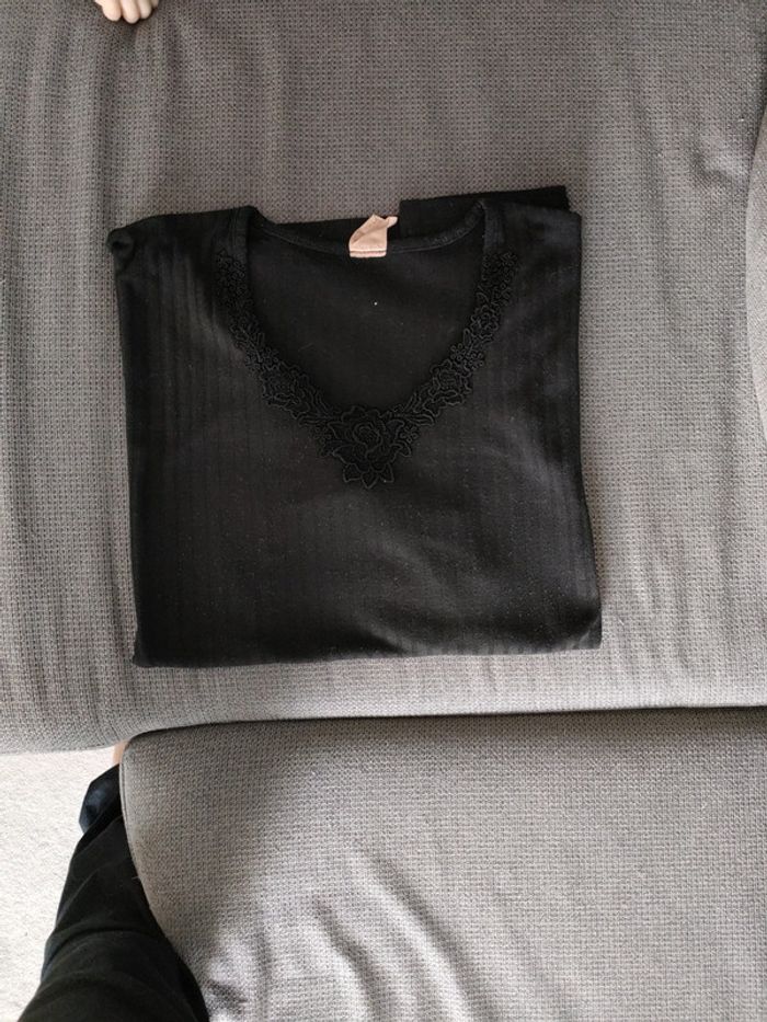 Tee shirt