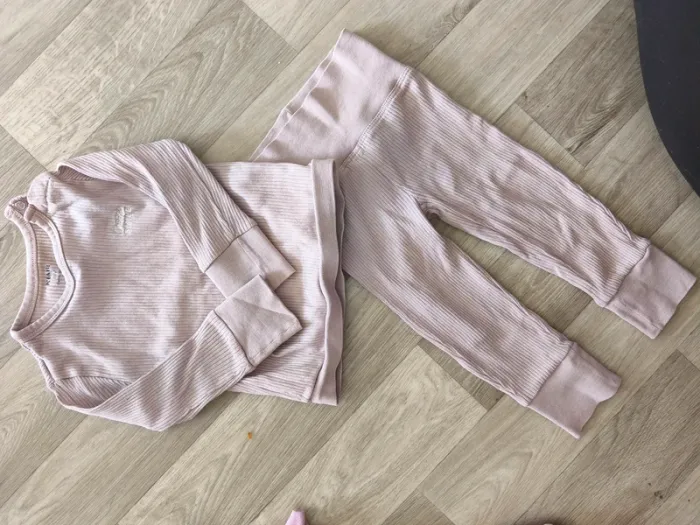 Pyjama évolutif rose taille 18 mois marque Kiabi