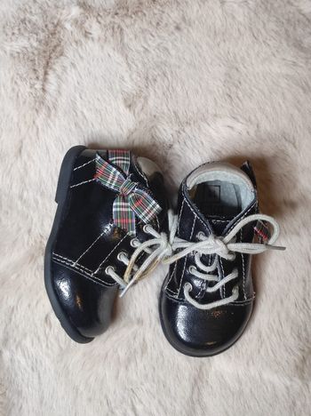 Chaussures botillons taille 18