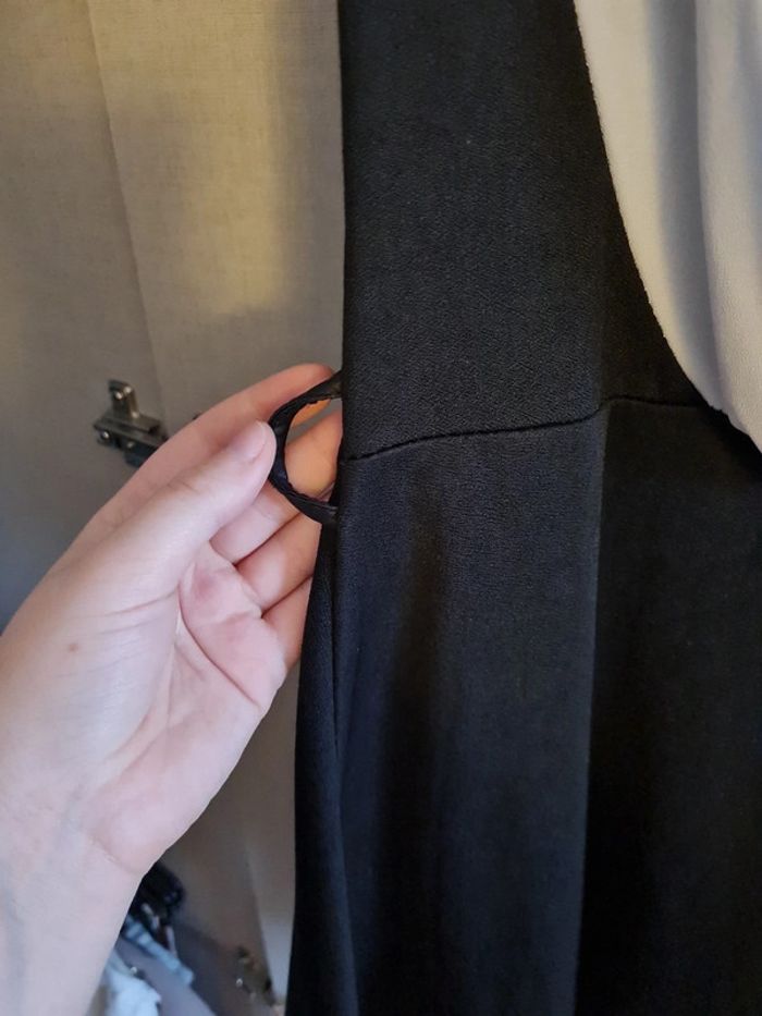 Robe décolté - photo numéro 2