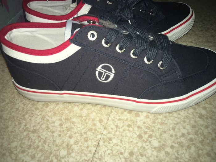 Basket Sergio Tacchini neuve - photo numéro 1