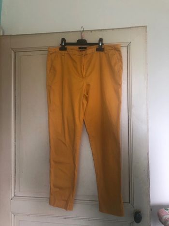 Pantalon jaune moutarde