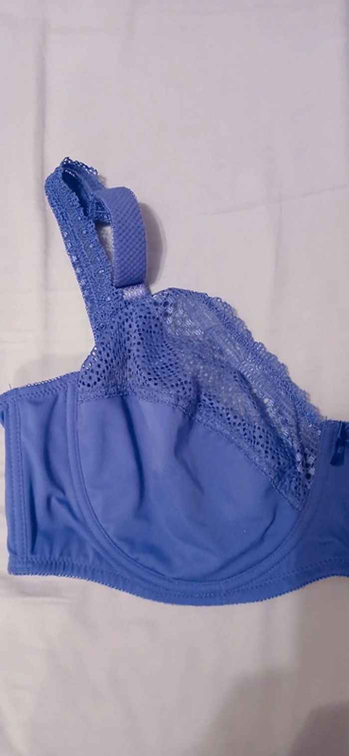 Soutien gorge - photo numéro 2