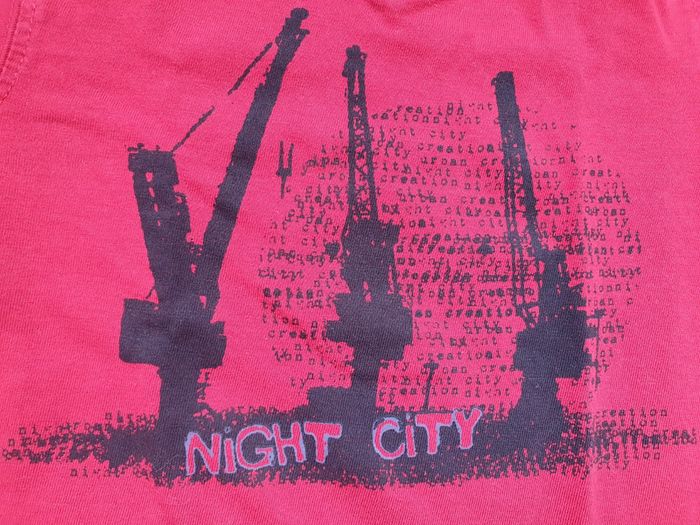T.shirt col V rouge avec motif La Redoute 4 ans - photo numéro 2