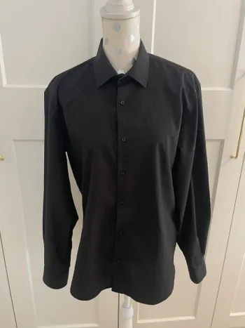 Chemise homme noire, taille L