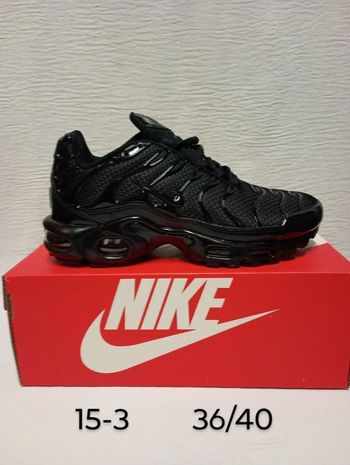 Basket nike tn noir