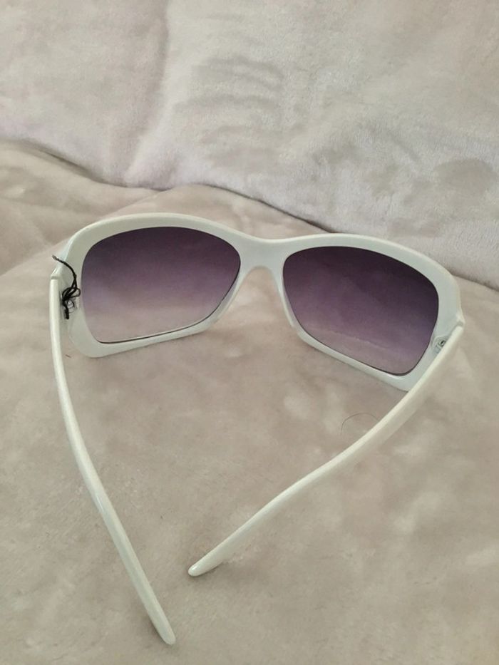 Jolies lunettes de soleil vintage