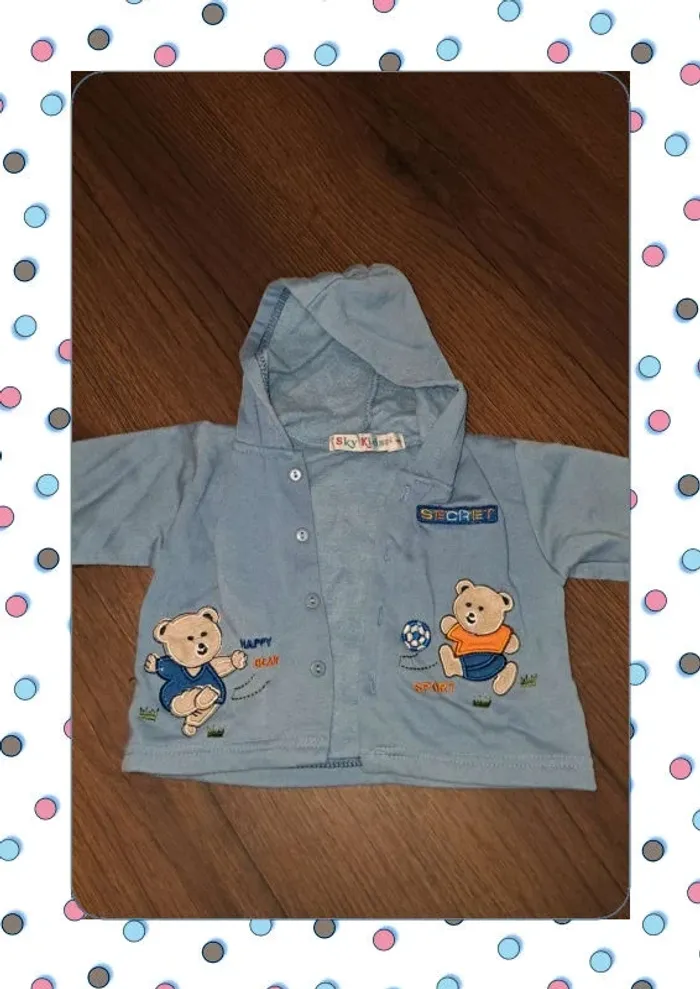 Gilet avec capuche 6 mois - photo numéro 4