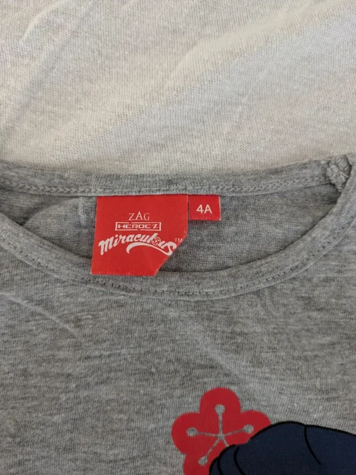 T-shirt Manches Longues Miraculous Ladybug - 4 ans (104 cm) - Gris - photo numéro 3