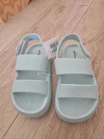 Sandales Confortables enfant été, neuf, 26/27