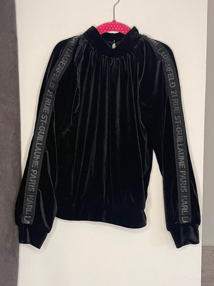 Haut velour Karl lagerfeld 8 ans