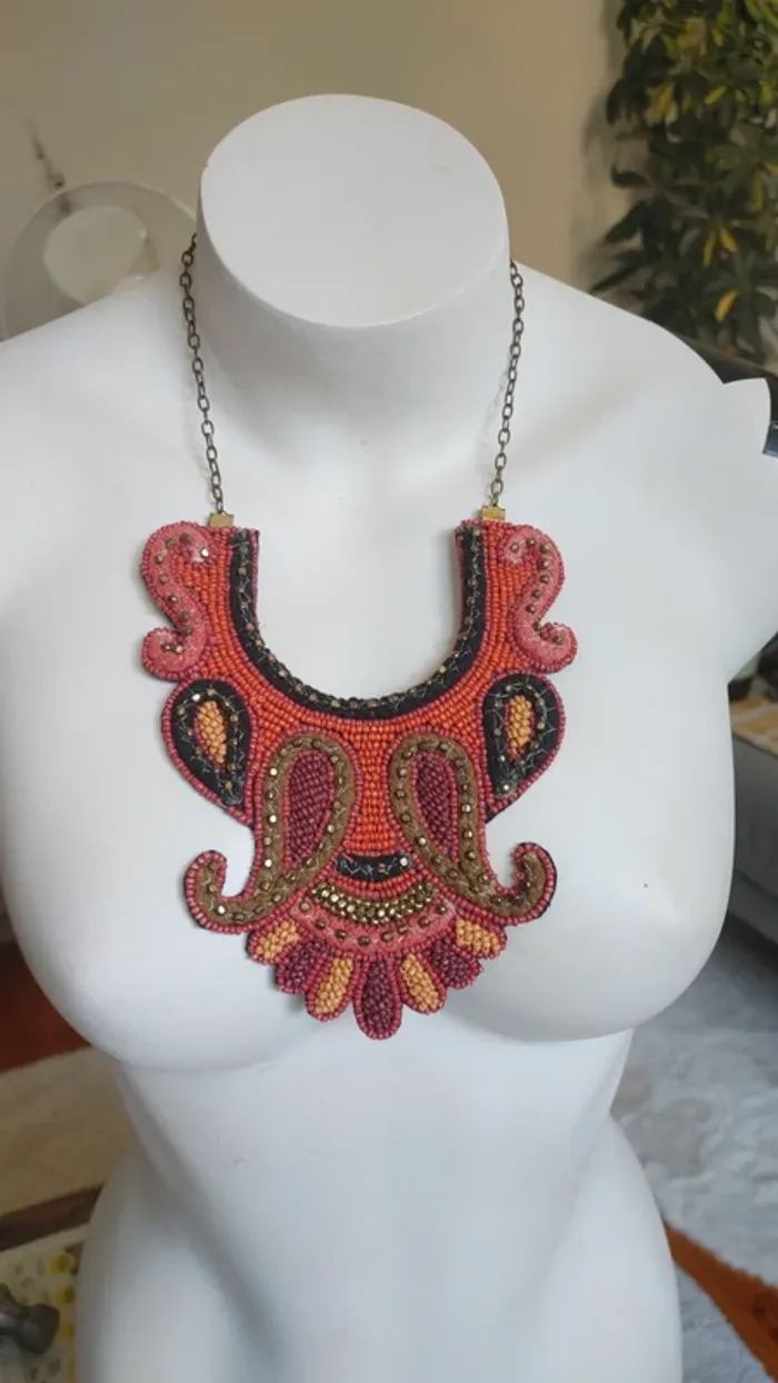 Collier plastron en perle éthique vintage Rouge orange noir - photo numéro 2
