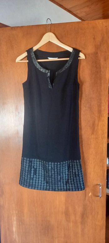 Robe simili cuir 3 trous