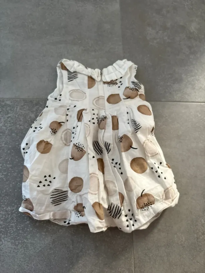 Robe blanche et beige de mariage / baptême 12 mois - photo numéro 2