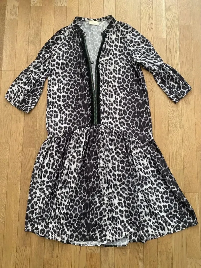 Robe large mi-longue motif léopard Vicolo taille M - photo numéro 2