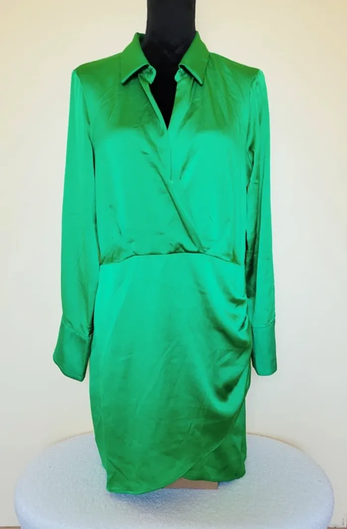 Magnifique robe verte Mango
