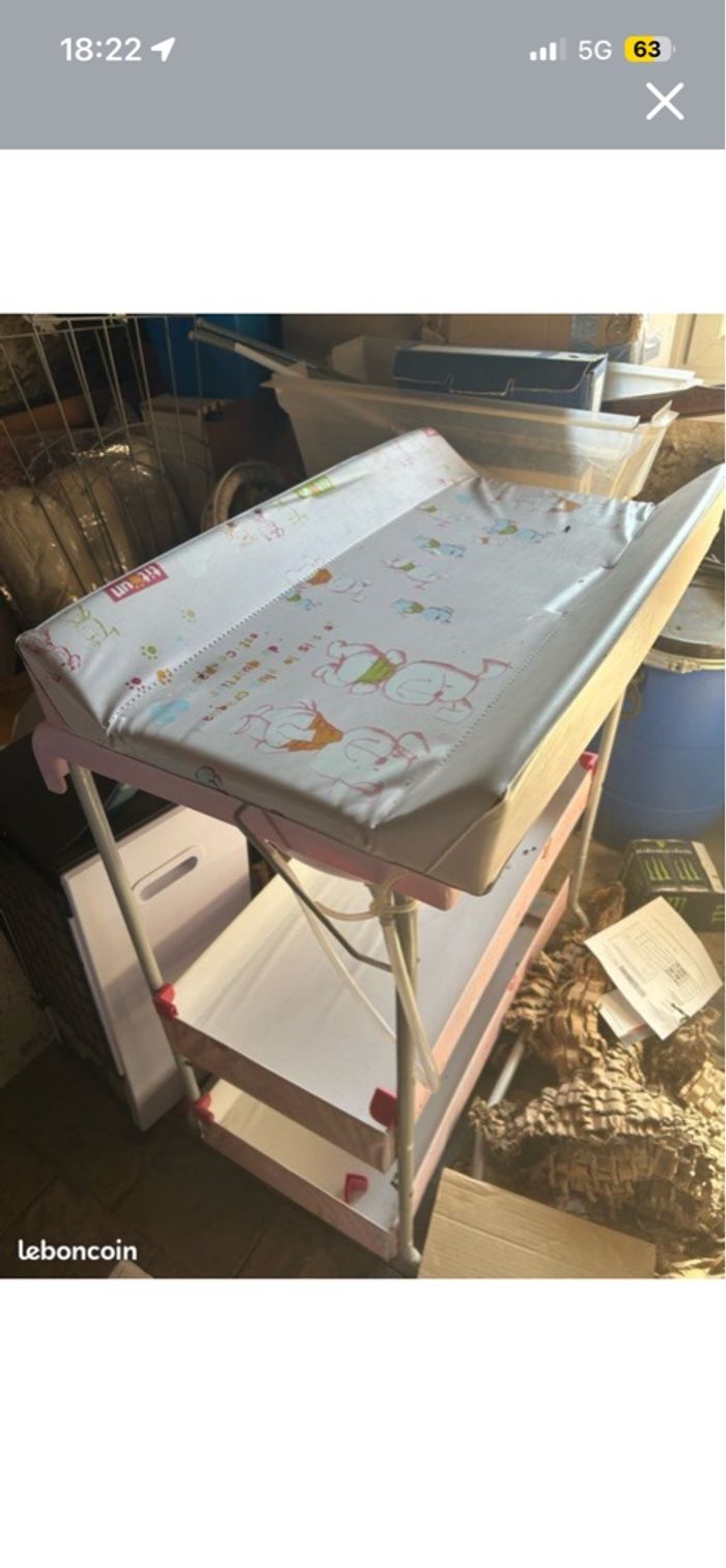 Table à langer baignoire