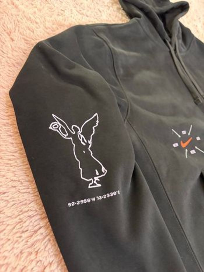 Pull Nike Running Berlin - photo numéro 3
