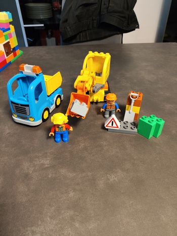 Lego Duplo 10812 : Le camion et la pelleteuse