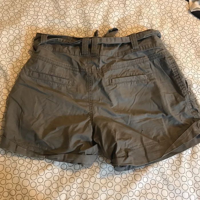 Short taupe - photo numéro 2