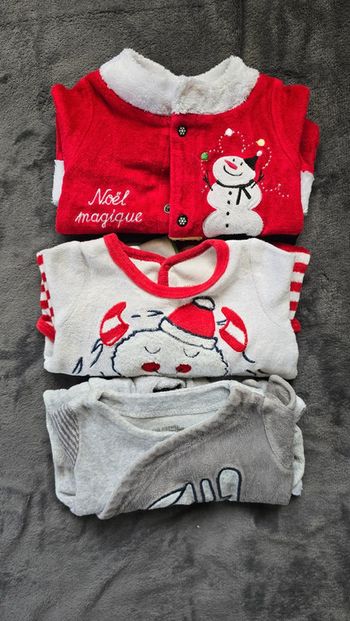 Lot de pyjamas bébé thème Noël