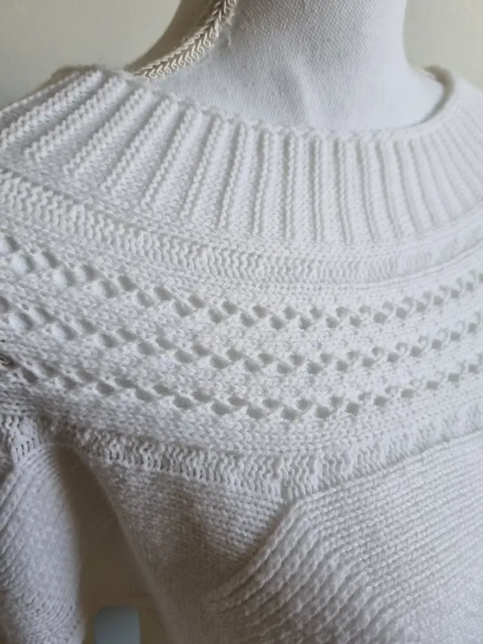 Pull ajouré blanc - photo numéro 3