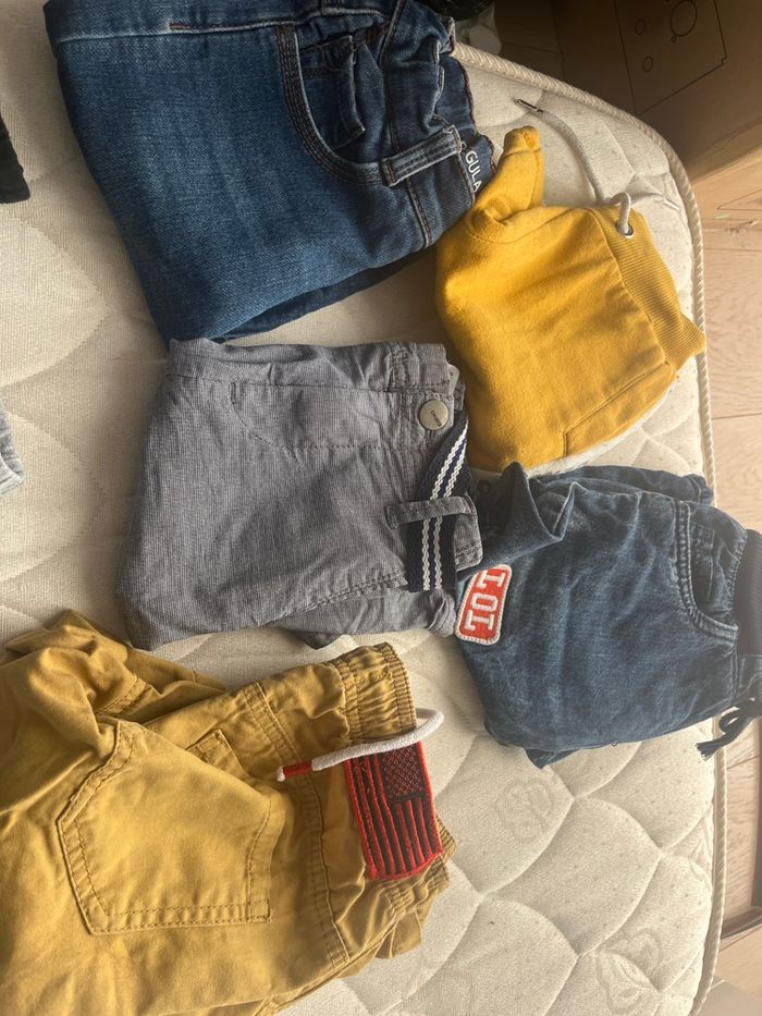 Lot vêtements taille 5/6 ans garçon - photo numéro 4