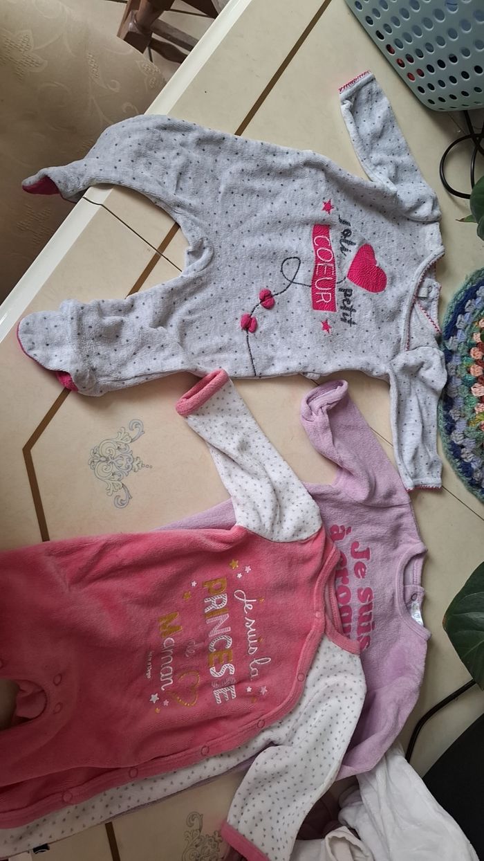 Pijamas 3mois - photo numéro 6