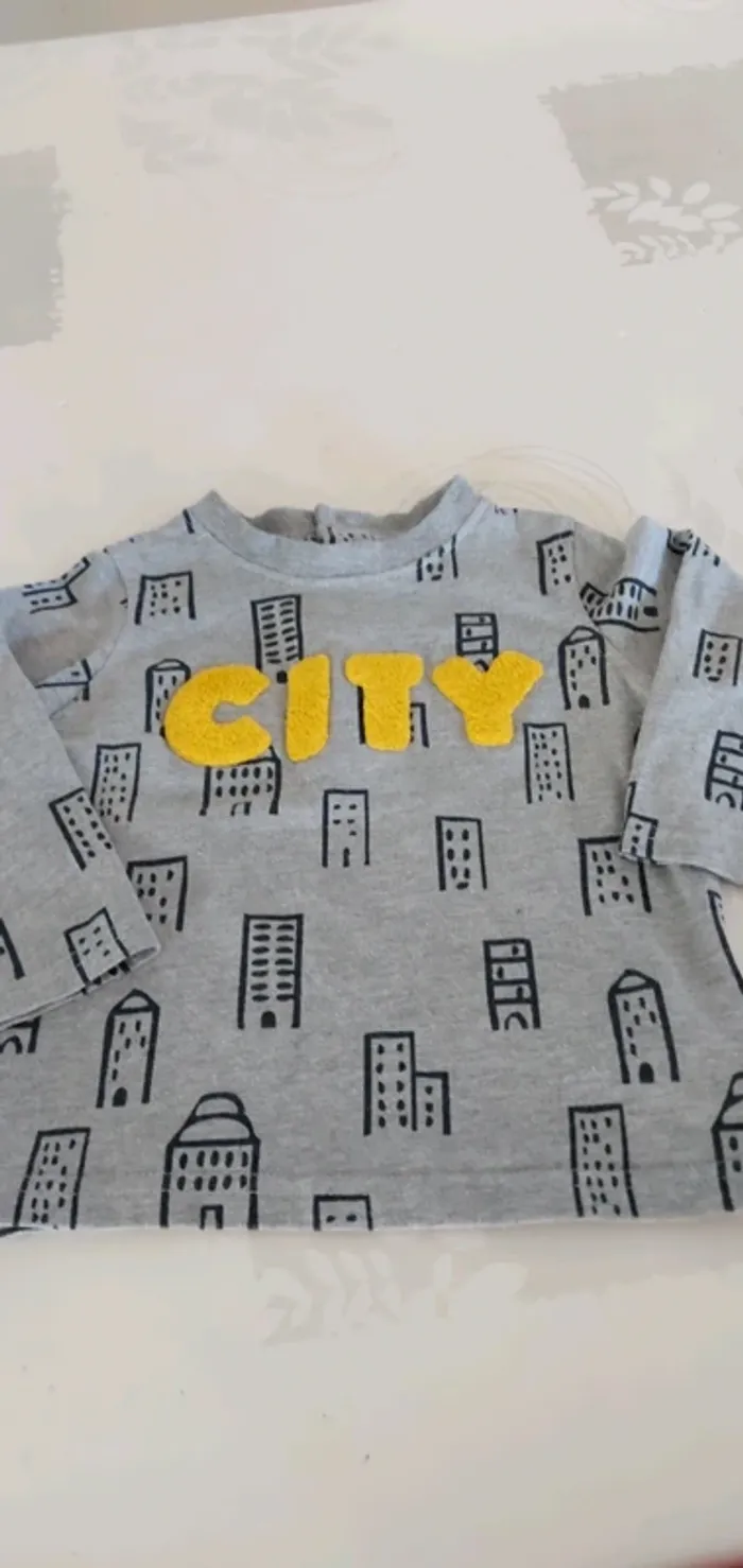 T-shirt