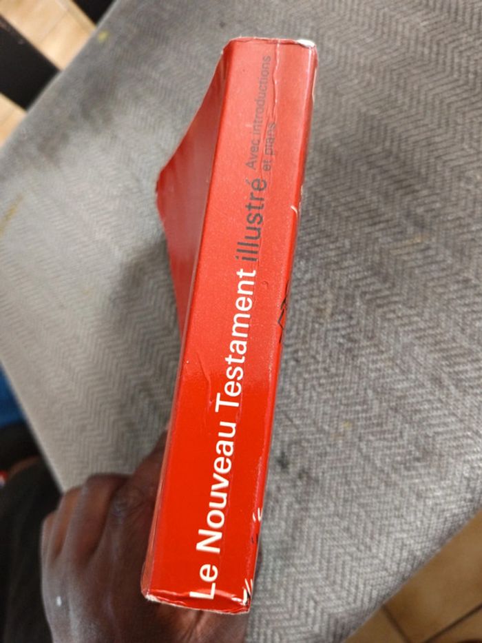 Livre :le nouveau testament - photo numéro 3