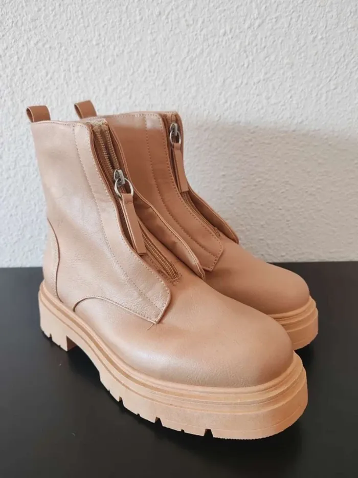 Boots marron en faux cuir – Taille 39 - photo numéro 2