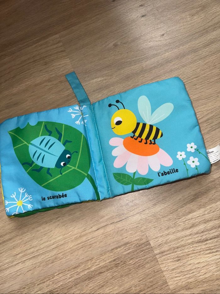 Livre en tissus - photo numéro 3