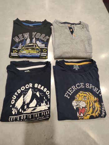 Lot de 4 t-shirts manches longues garçon – Kiabi – Taille 8 ans