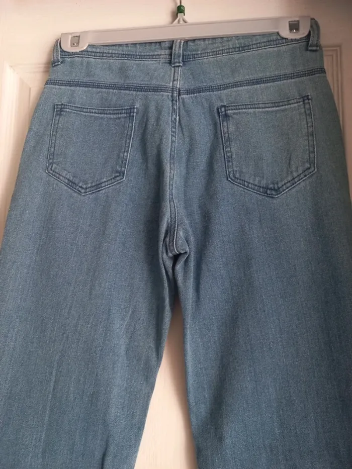 Jean taille 40 neuf - photo numéro 3
