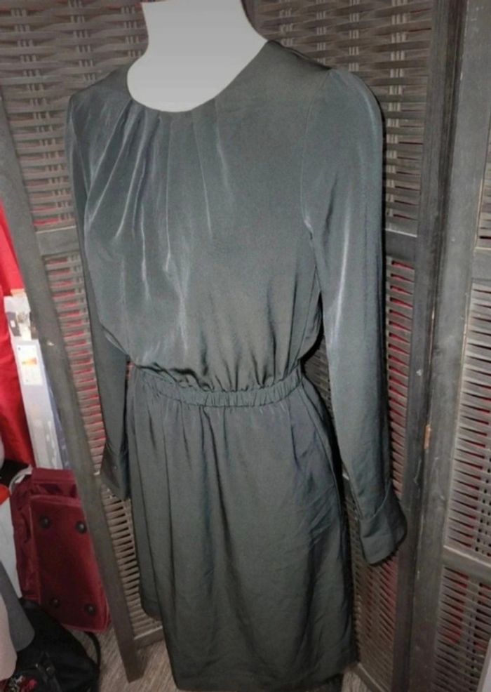 Robe noire H&M 36 - photo numéro 2