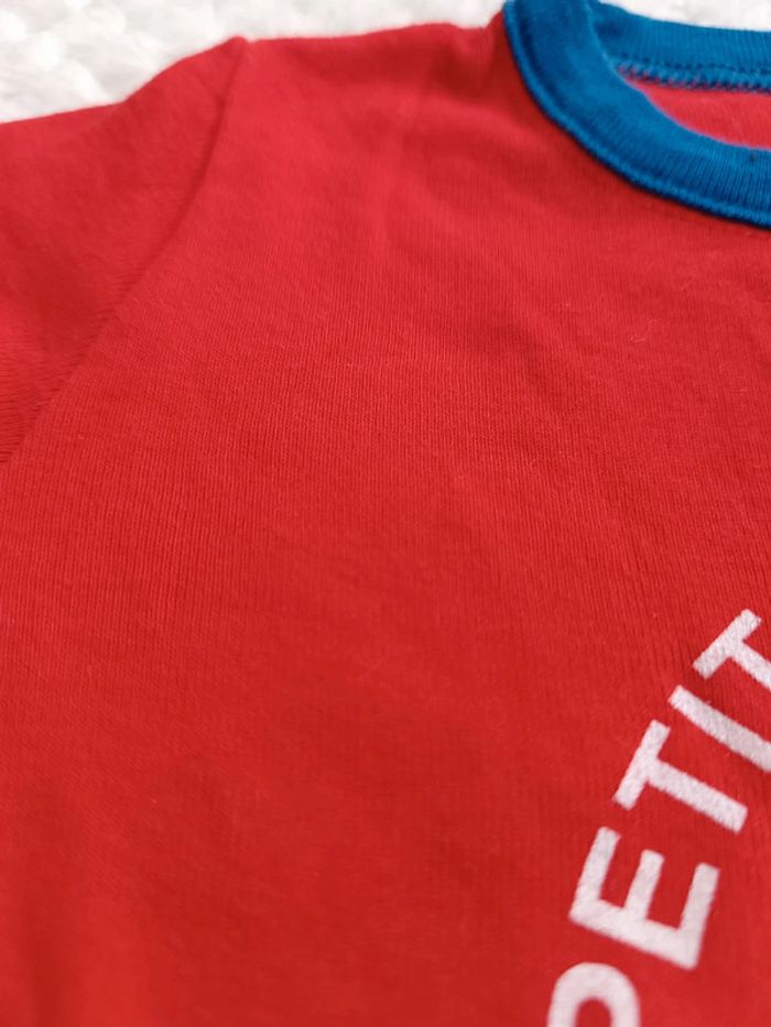 🔸 T-shirt Manches Courtes Rouge - Petit Bateau 6 Mois🔸 - photo numéro 3