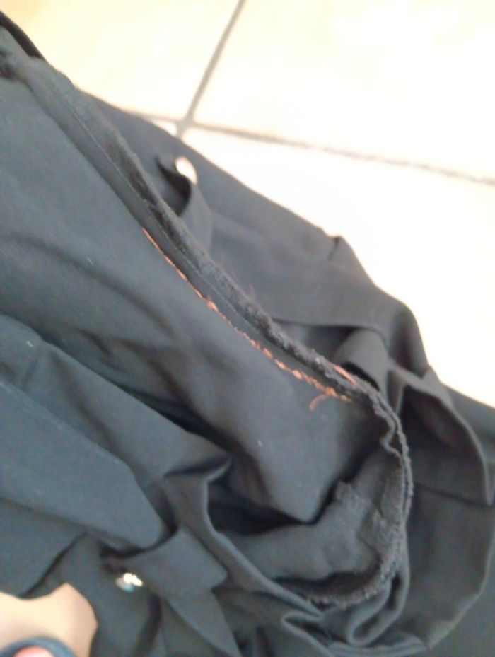 Pantalon noir - photo numéro 4