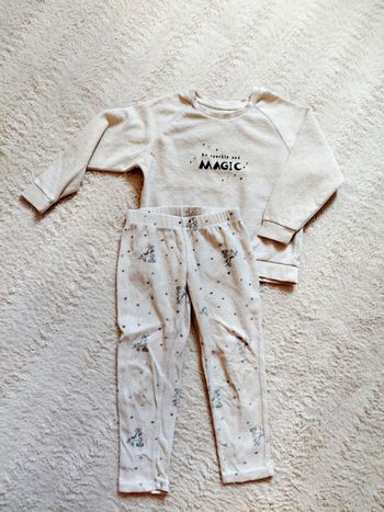 Ensemble pyjama 2 pièces pull et pantalon Magic cirque Kiabi taille 4 ans