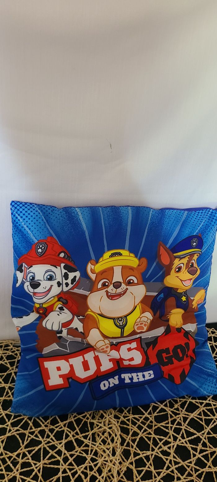 Coussin 35x35 Pat'Patrouille - photo numéro 2