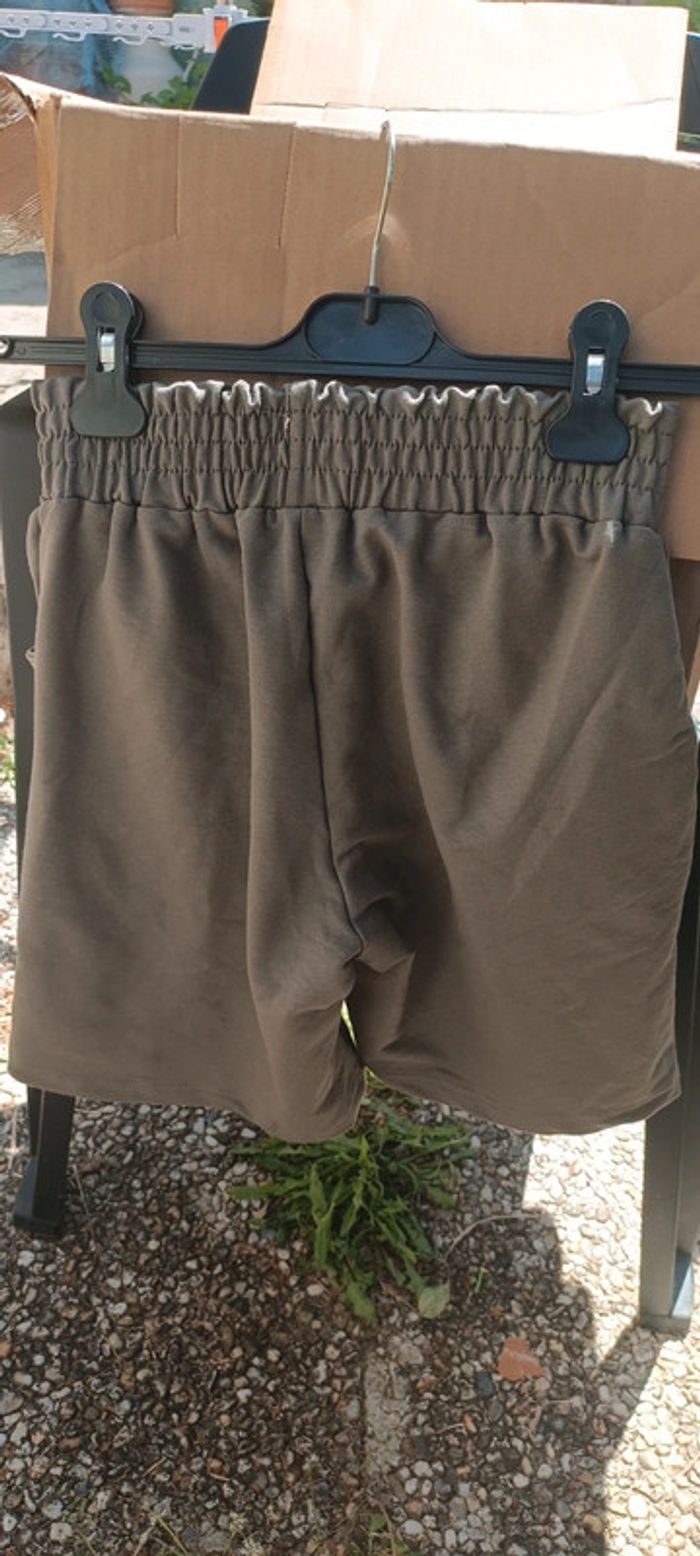 Short kaki femme