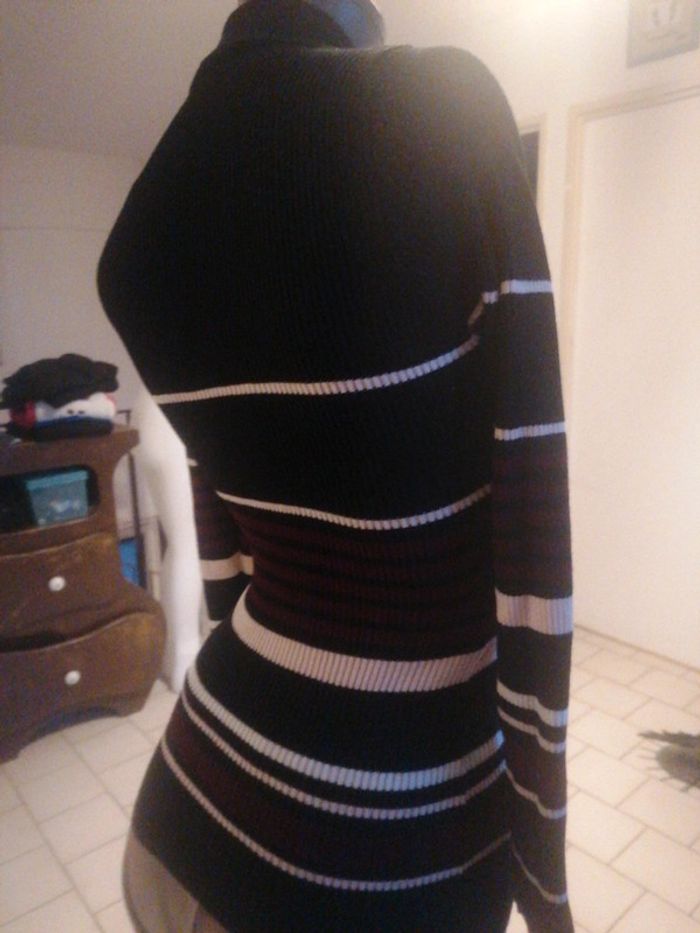 Pull taille s - photo numéro 2